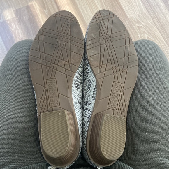 Kenneth Cole REACTION Womens Side Way Ankle Boot Size 9.5 - Picture 4 of 7